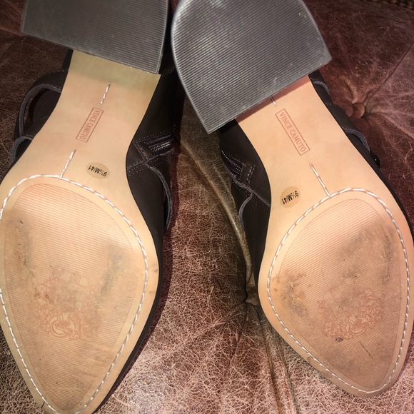 Vince Camuto  Dark Brown leather and suede ankle boot - Picture 7 of 8